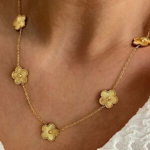 18k Gold Plated Flower Necklace 18"